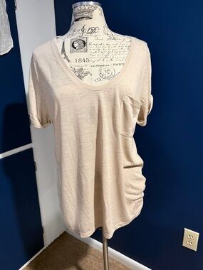 WHBM Scoop Neck Pocket Tee in Light Beige NWT